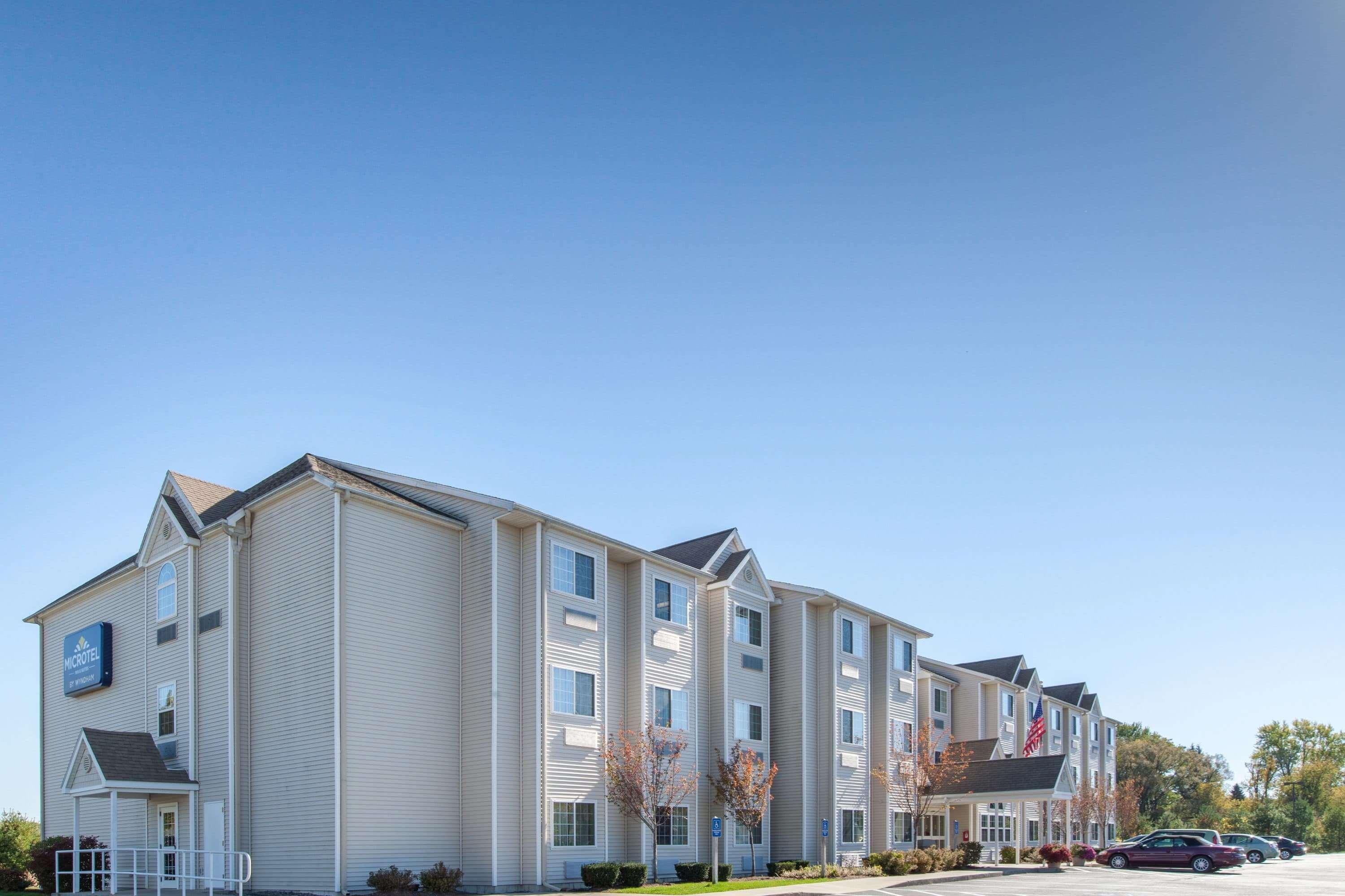 Microtel Inn & Suites By Wyndham Johnstown מראה חיצוני תמונה