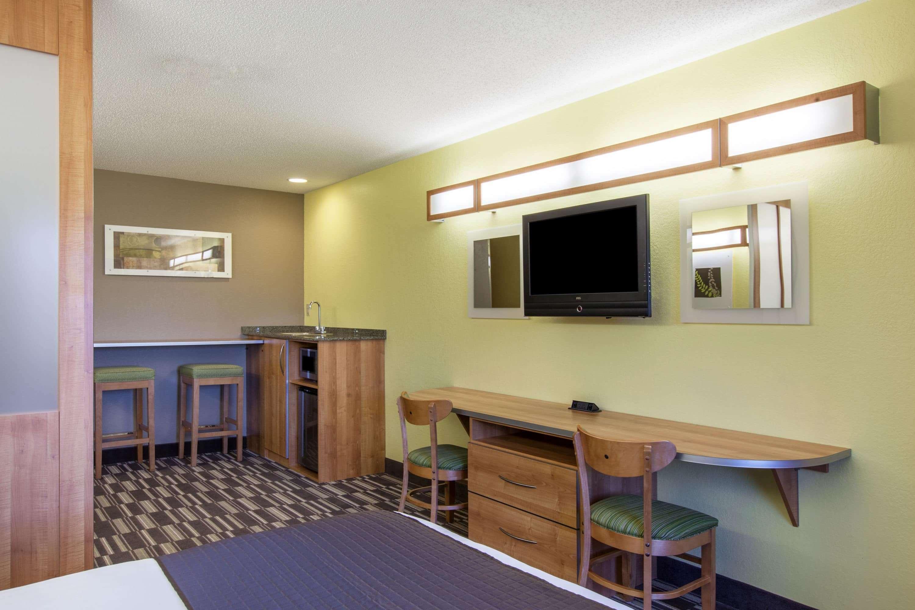 Microtel Inn & Suites By Wyndham Johnstown מראה חיצוני תמונה
