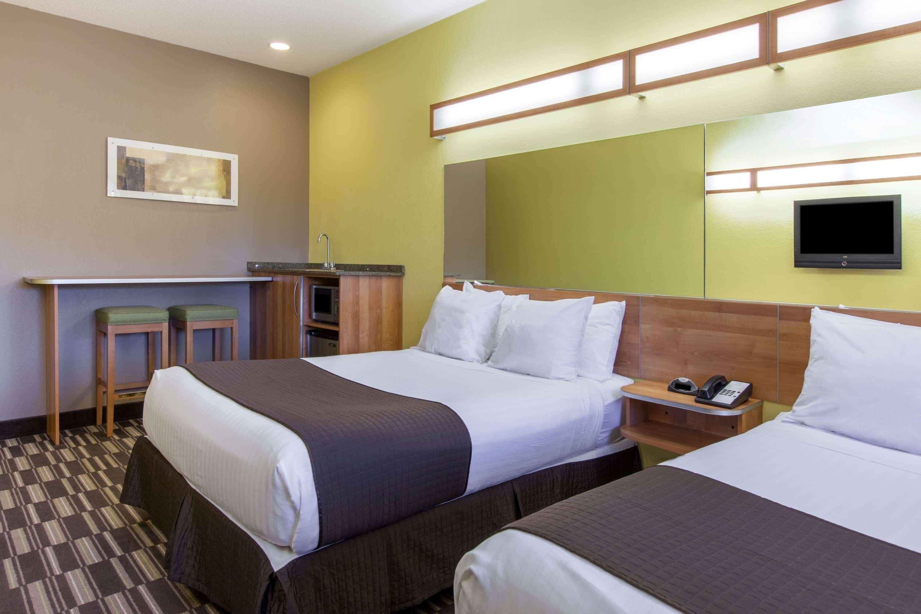 Microtel Inn & Suites By Wyndham Johnstown מראה חיצוני תמונה