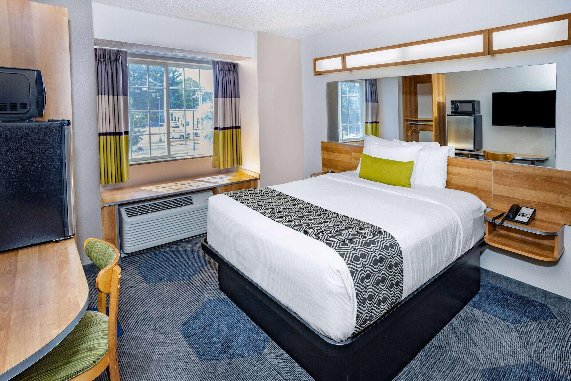 Microtel Inn & Suites By Wyndham Johnstown מראה חיצוני תמונה