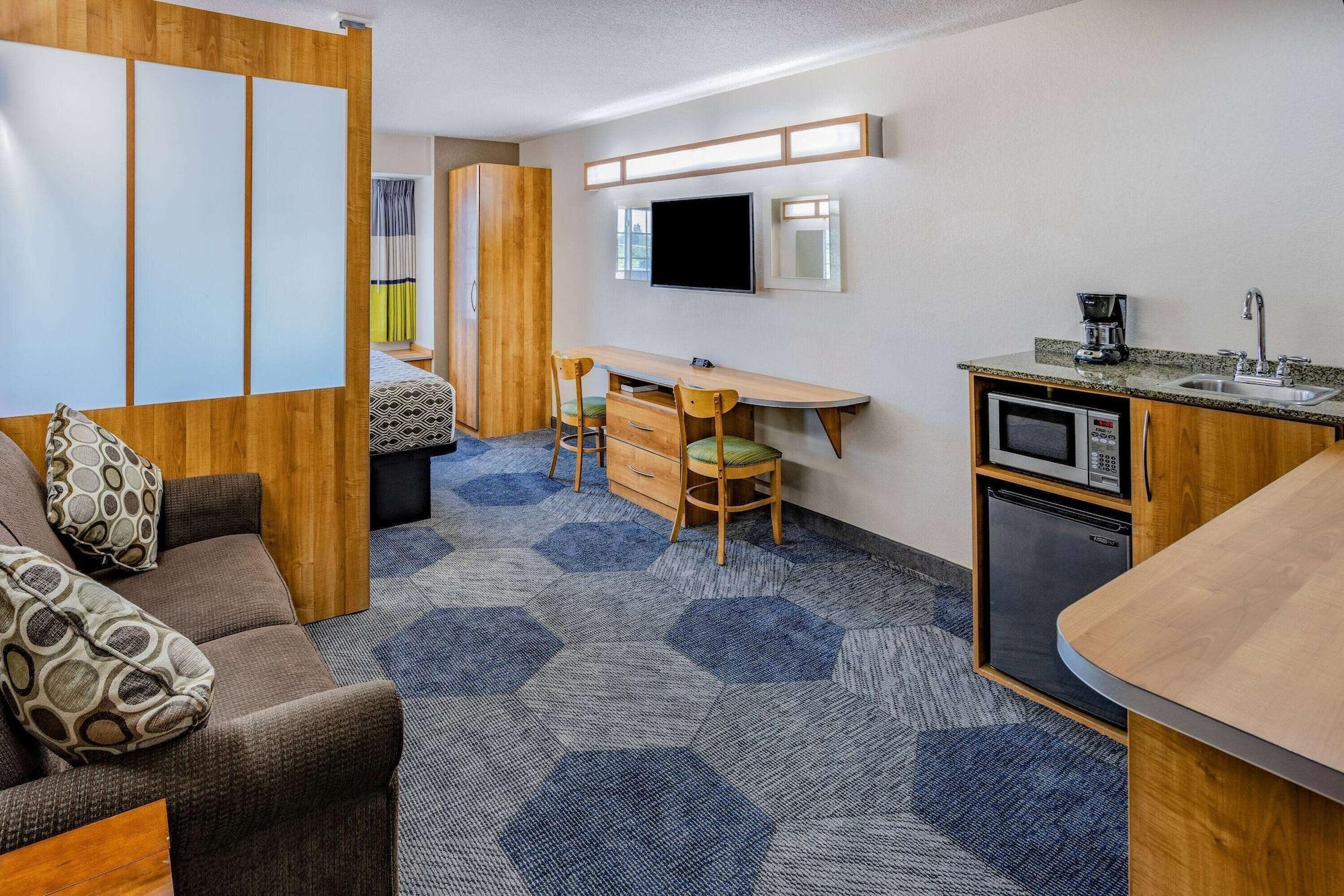 Microtel Inn & Suites By Wyndham Johnstown מראה חיצוני תמונה