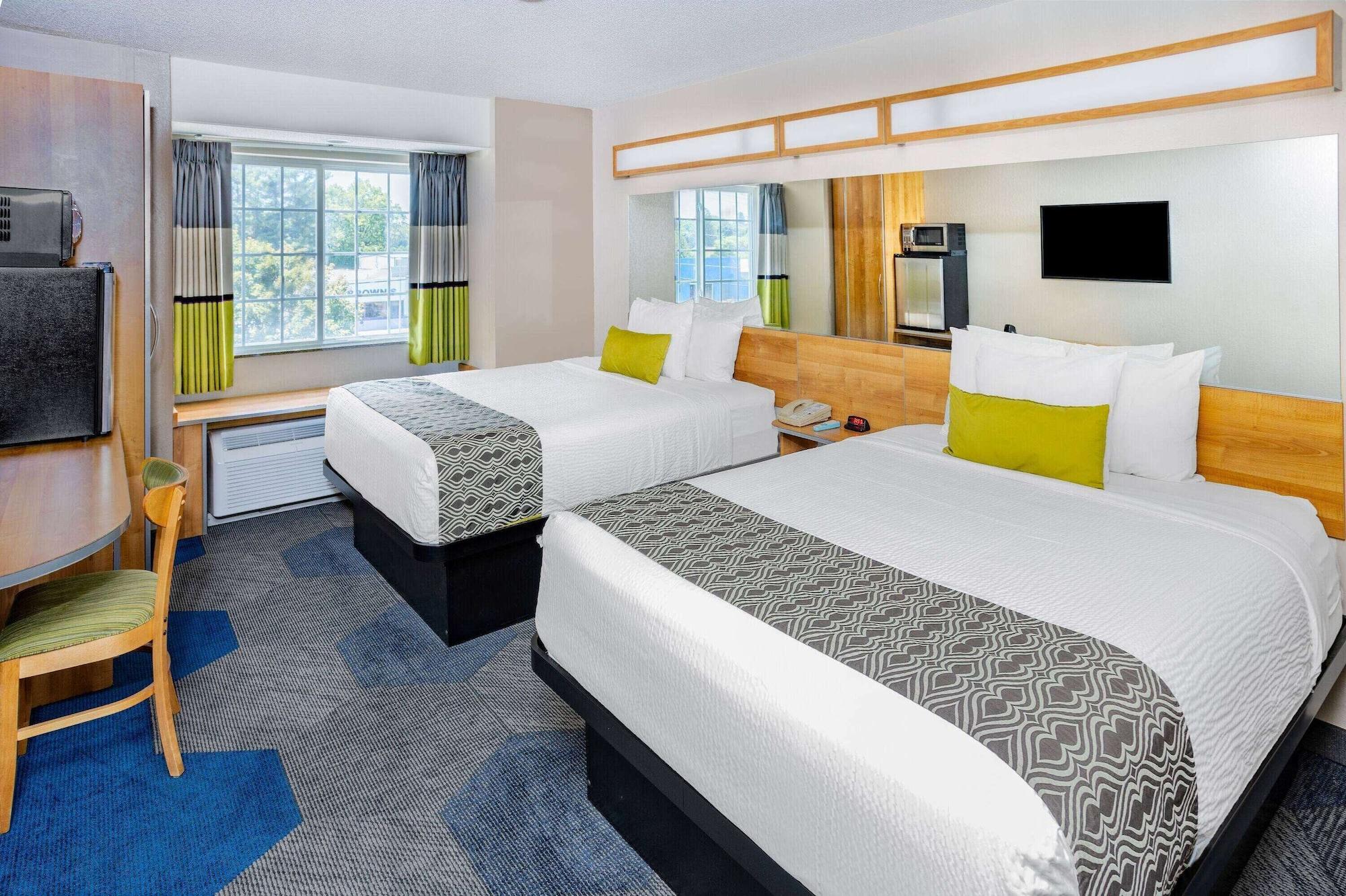 Microtel Inn & Suites By Wyndham Johnstown מראה חיצוני תמונה